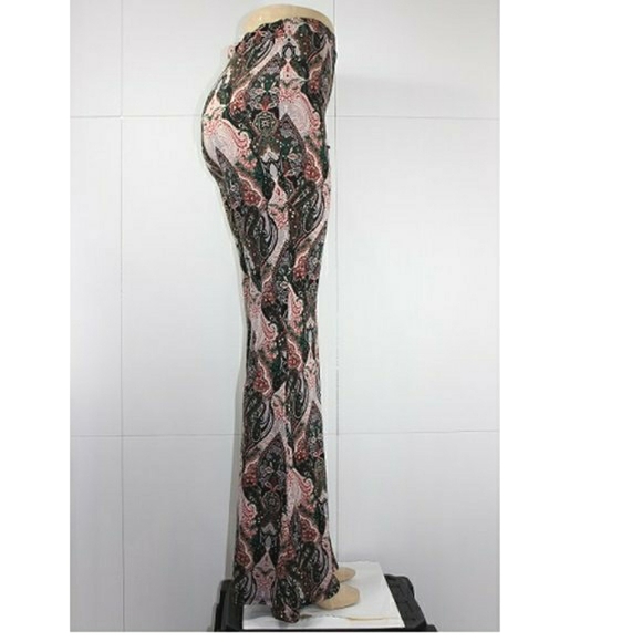 New TRIPLE SEVEN Boho Chic Print Flare Leg Pants in hunter green - Picture 4 of 9